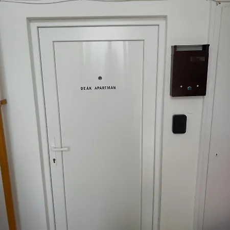 Deak Apartment